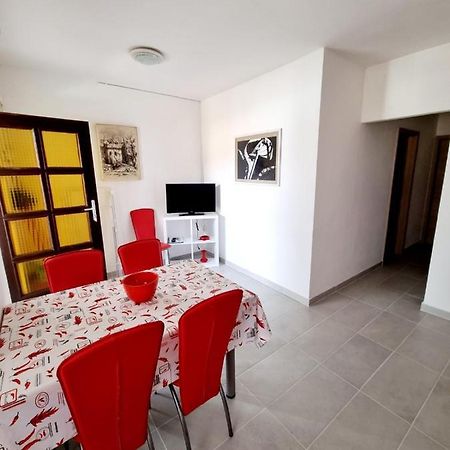 Apartmani Mw, Crveni Apartman Baška Eksteriør bilde