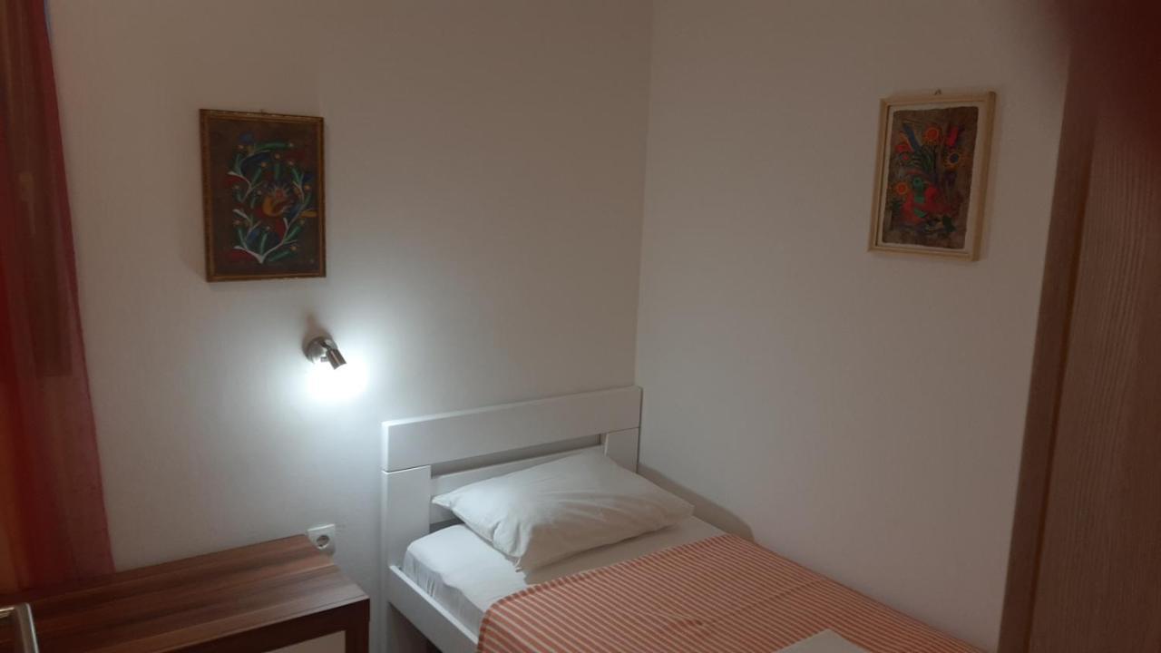 Apartmani Mw, Crveni Apartman Baška Eksteriør bilde