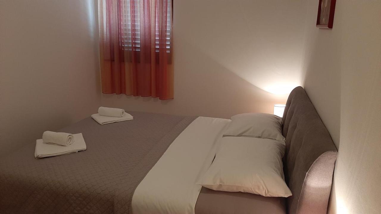 Apartmani Mw, Crveni Apartman Baška Eksteriør bilde