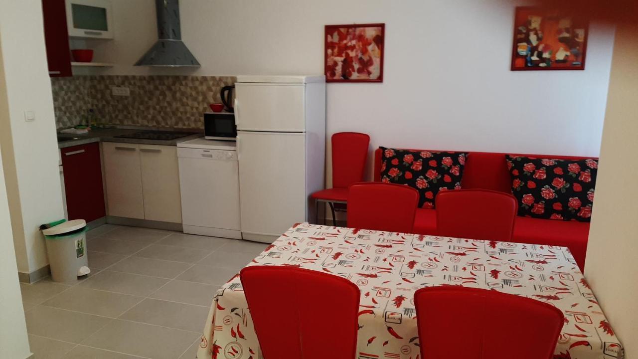 Apartmani Mw, Crveni Apartman Baška Eksteriør bilde