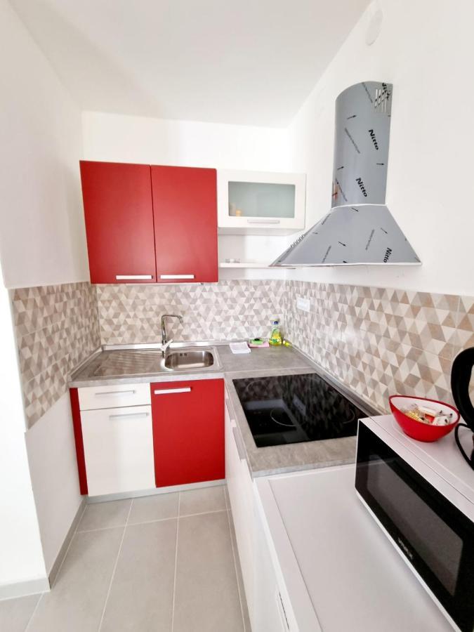 Apartmani Mw, Crveni Apartman Baška Eksteriør bilde