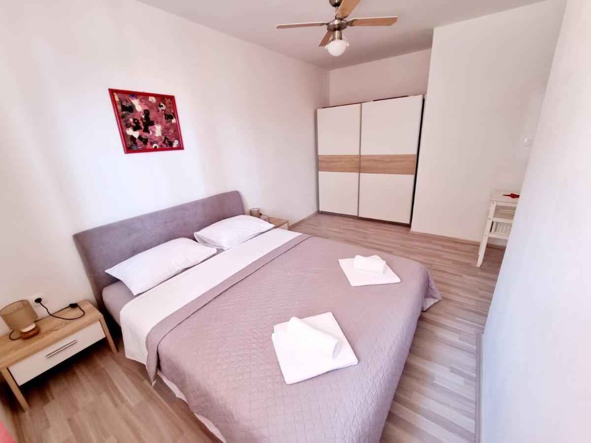 Apartmani Mw, Crveni Apartman Baška Eksteriør bilde